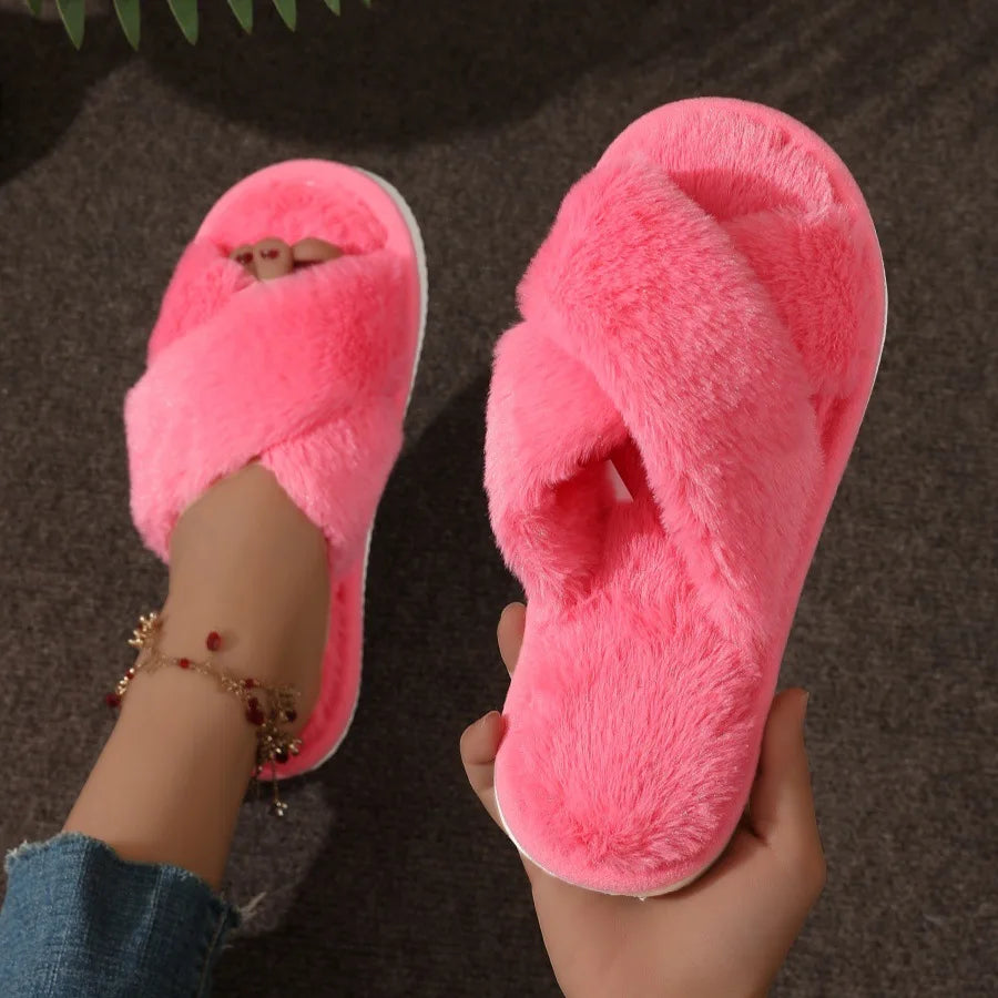 Chaussons “Nuage Douillet” – Croisés en Fourrure Ultra Confort