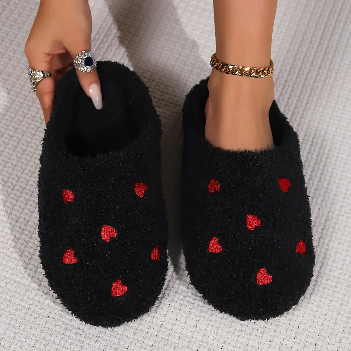 Chaussons “Heart Cozy” – Style Cute & Ultra Confort