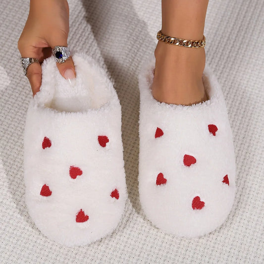 Chaussons “Heart Cozy” – Style Cute & Ultra Confort